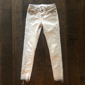 Women’s light gray denim pant